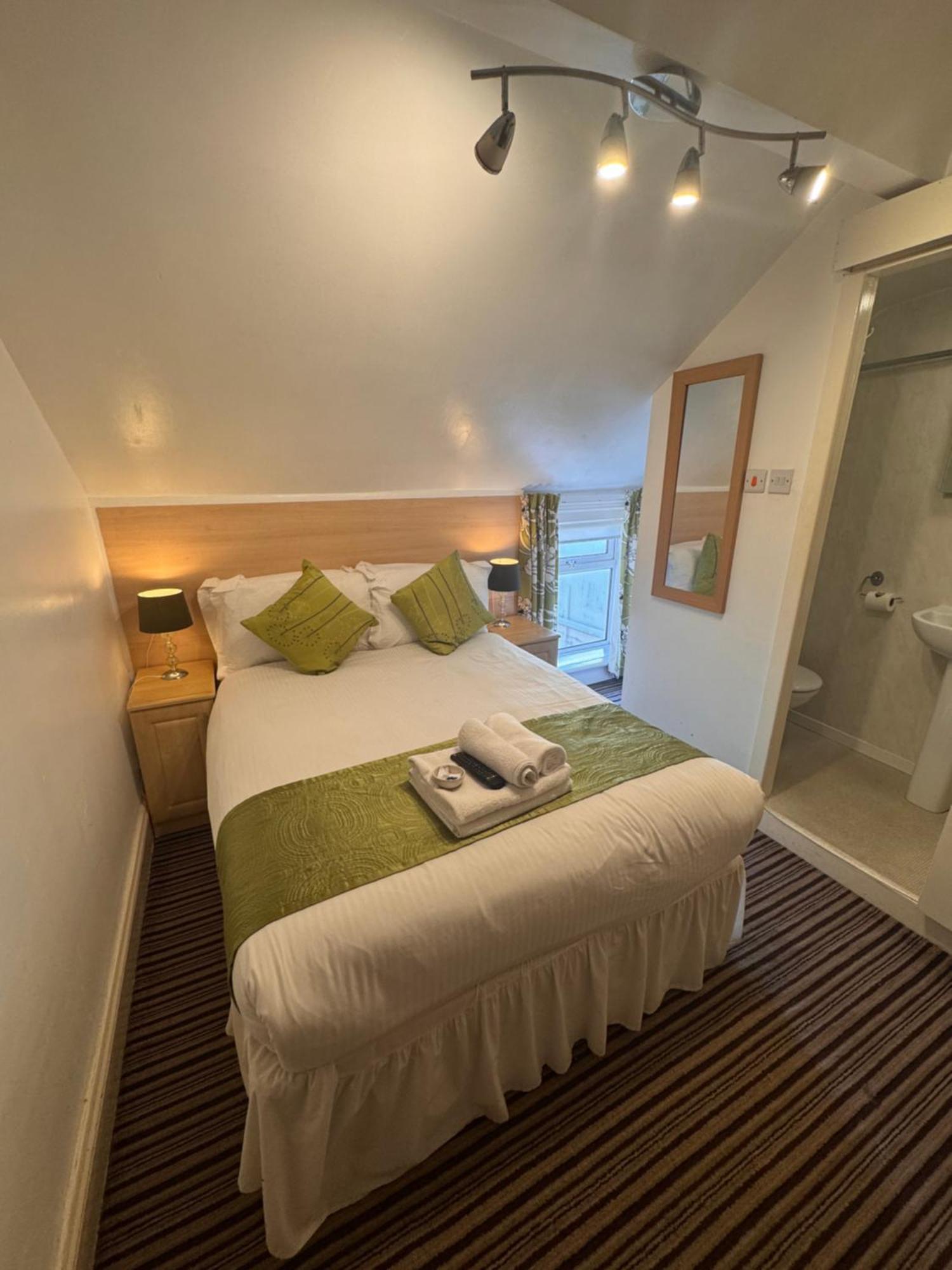 Delovely Hotel 黑潭 外观 照片