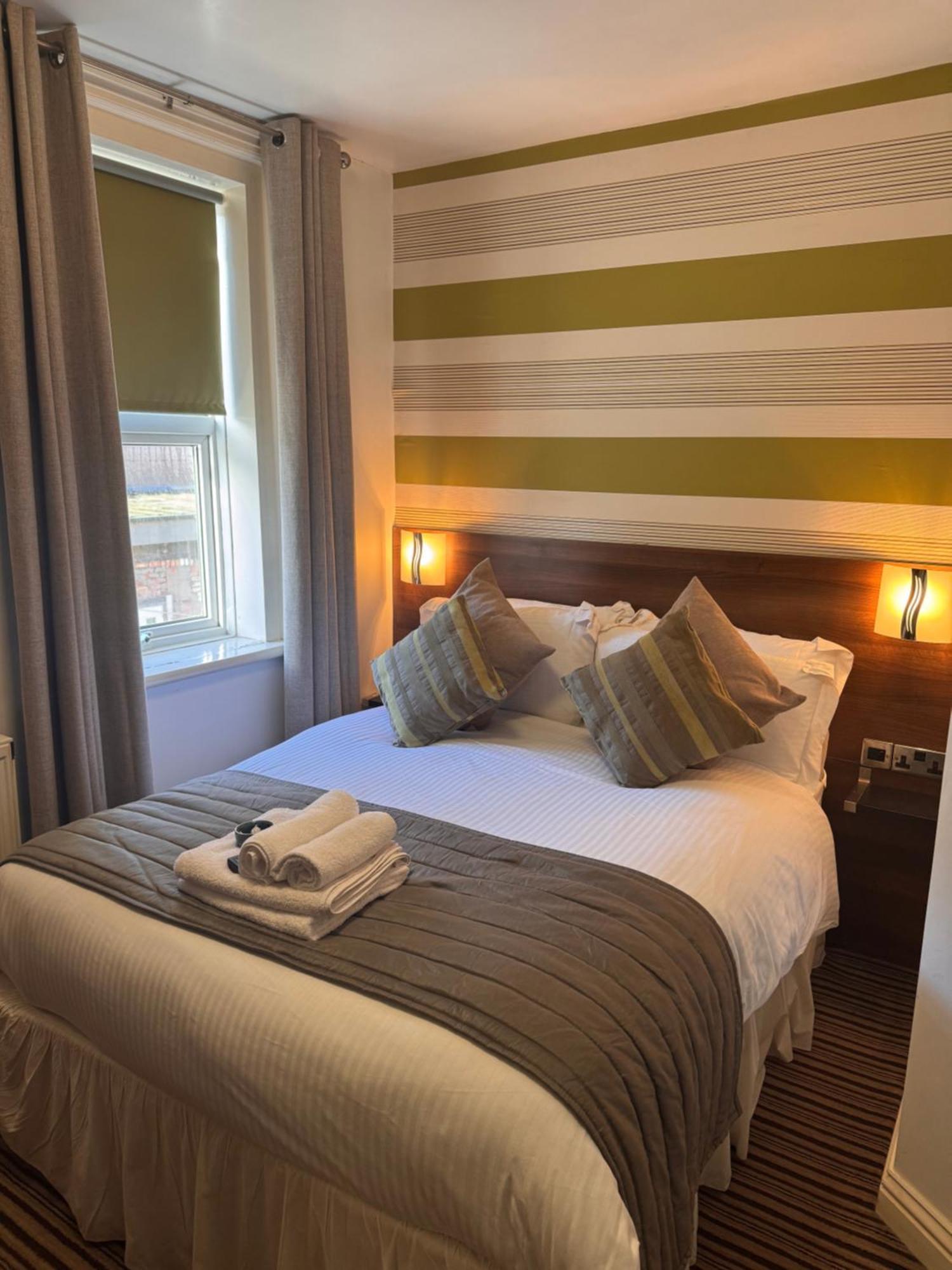 Delovely Hotel 黑潭 外观 照片